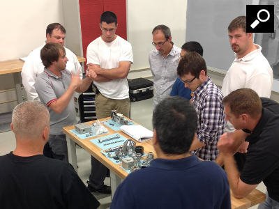 Elmet - Weltweites Kundentraining unserer LSR Produktionsanlagen-small-start